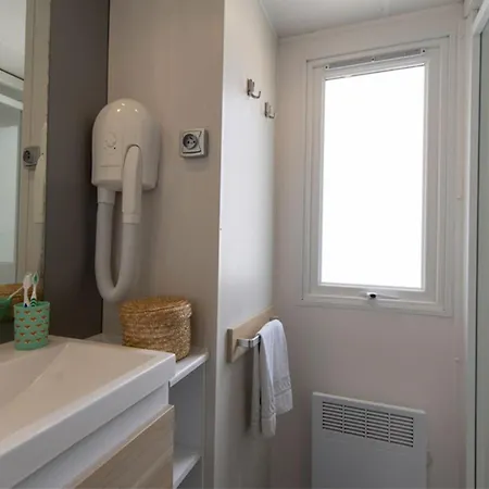 Parque de Campismo Robinson 4p 2bdrms Aircon Vendres