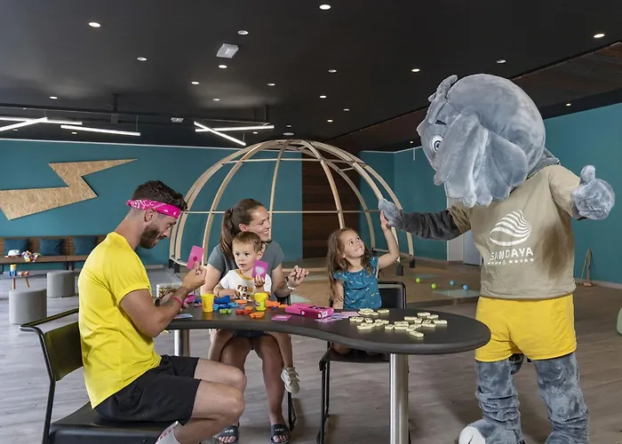 Parque de Campismo Robinson 4p 2bdrms Aircon Vendres